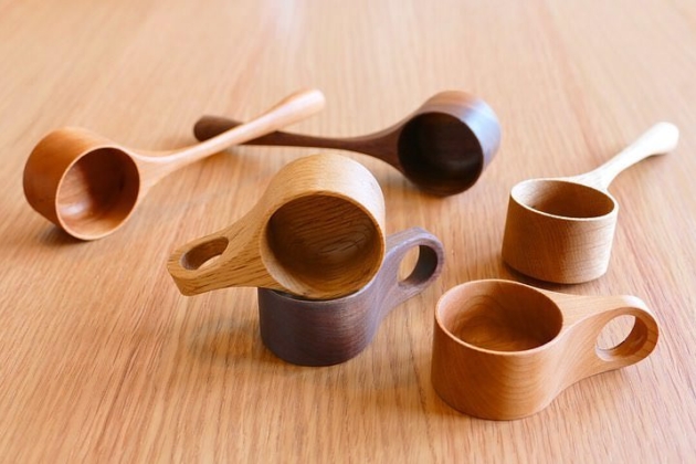 手づくりされるコーヒースプーン